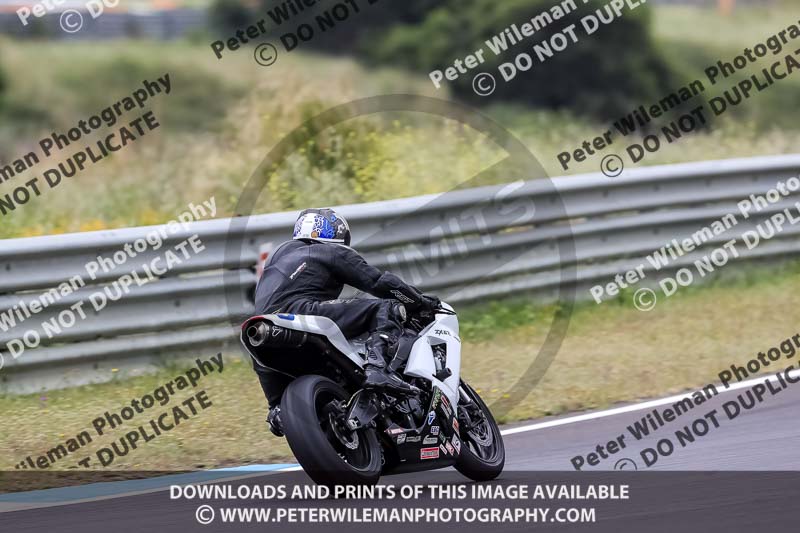 estoril;event digital images;motorbikes;no limits;peter wileman photography;portugal;trackday;trackday digital images